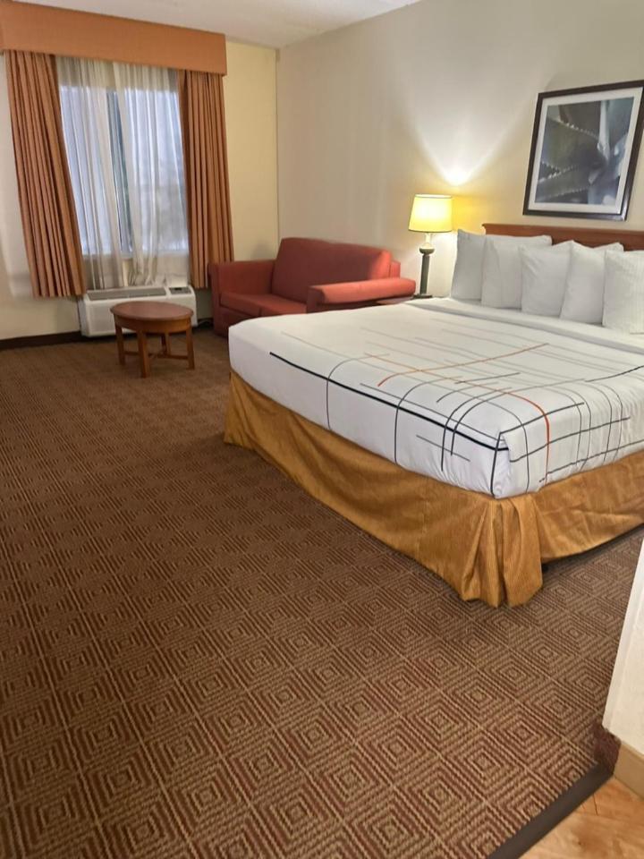 La Quinta Inn & Suites By Wyndham Sawgrass Sunrise Zewnętrze zdjęcie